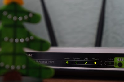 كيفية تعطيل dhcp في Linksys router wifi